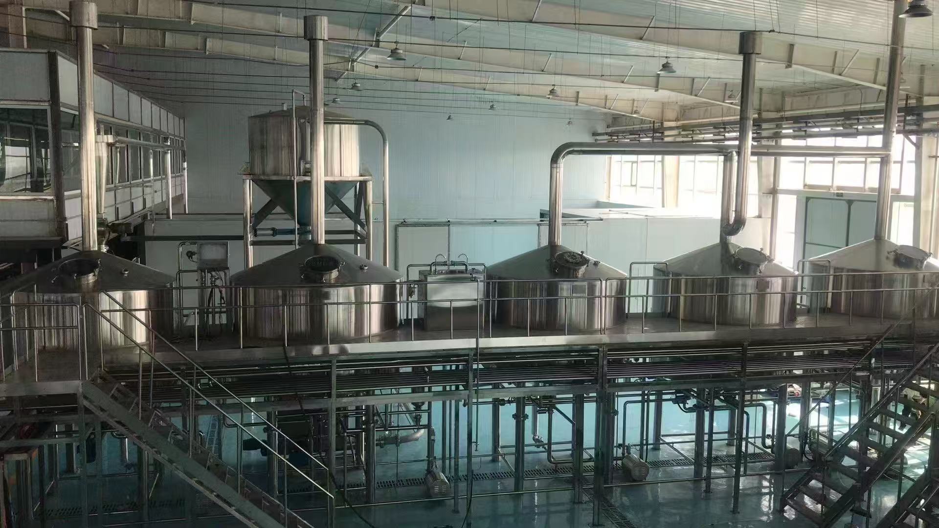 临河精酿啤酒设备厂—精酿啤酒设备主要生产工艺与核心技术